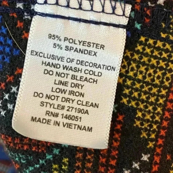 Monteau Los Angeles Aztec Tribal Halter Top - Picture 5 of 5